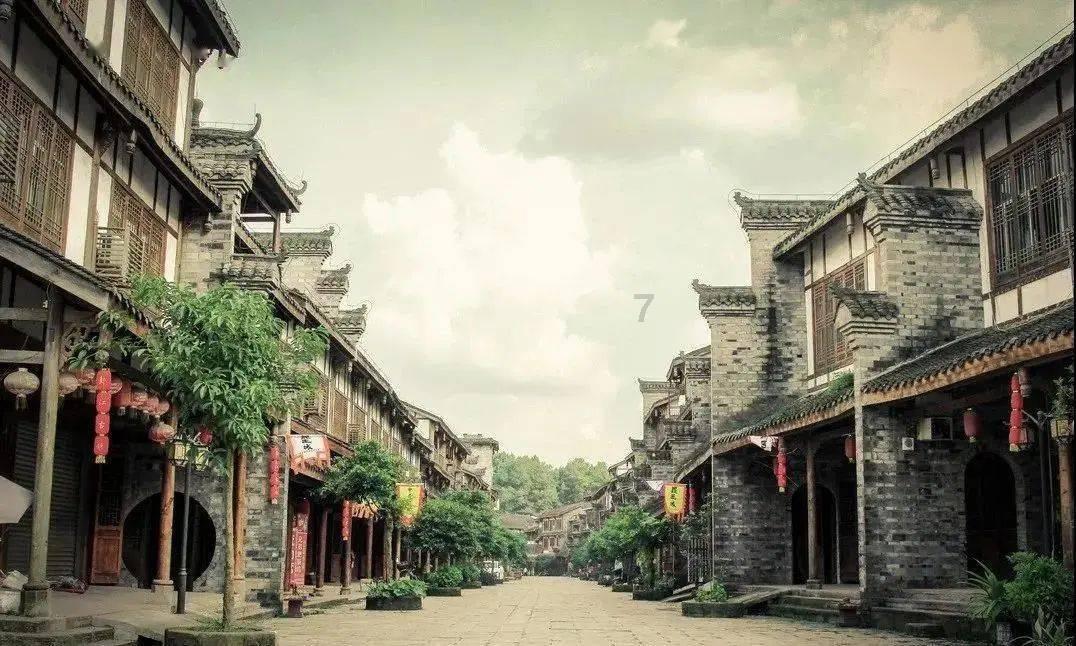 在炖鸡时，要牢记哪几招，才能让鸡肉滑嫩嫩，汤汁鲜美？